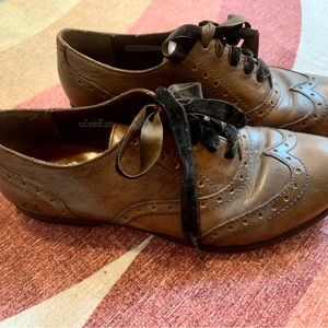 Brown Børn oxfords women’s 8